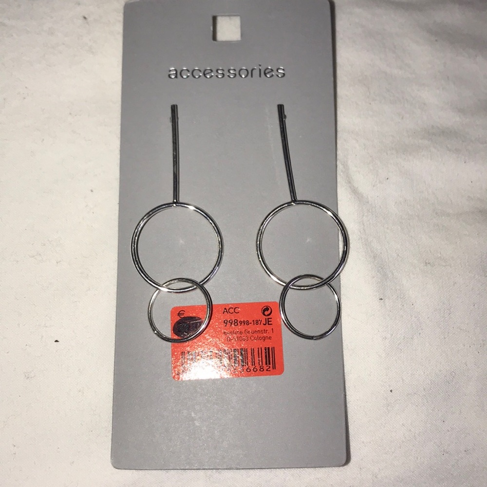 Dangling earrings